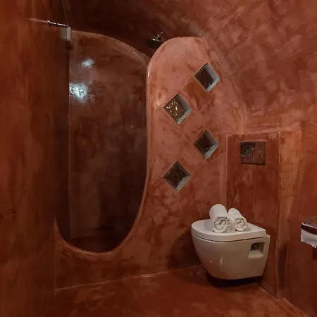 Argyro And Diogenis * Emporio (Santorini)