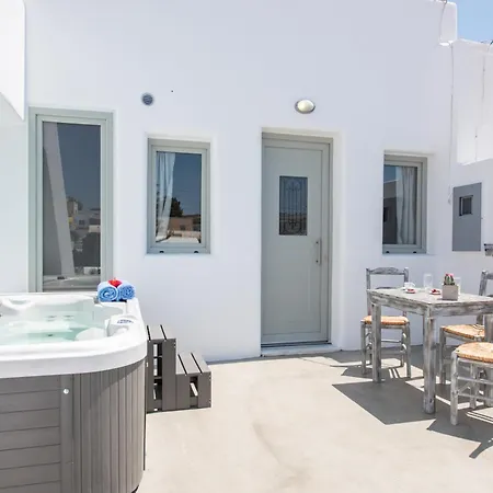 Argyro And Diogenis * Emporio (Santorini)