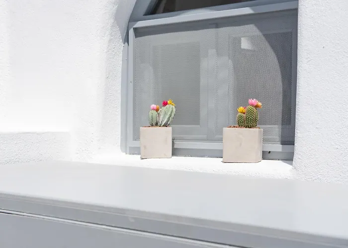 Argyro And Diogenis Emporio (Santorini)