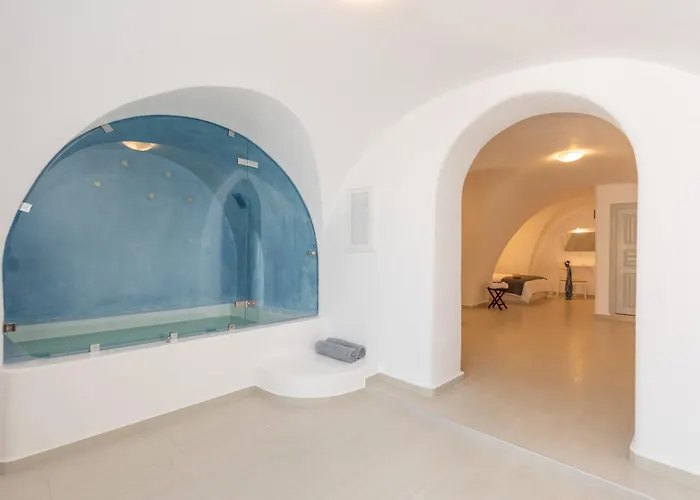 Argyro And Diogenis Emporio (Santorini)