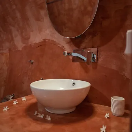 Argyro And Diogenis Εμπορειό